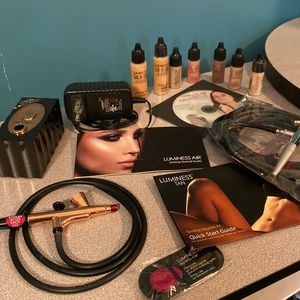 Luminess Air makeup kit and Luminess tan
